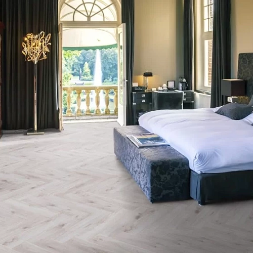 BORDEAUX OAK ЛАМИНАТ  KRONOTEX  HERRINGBONE ламинат для пола